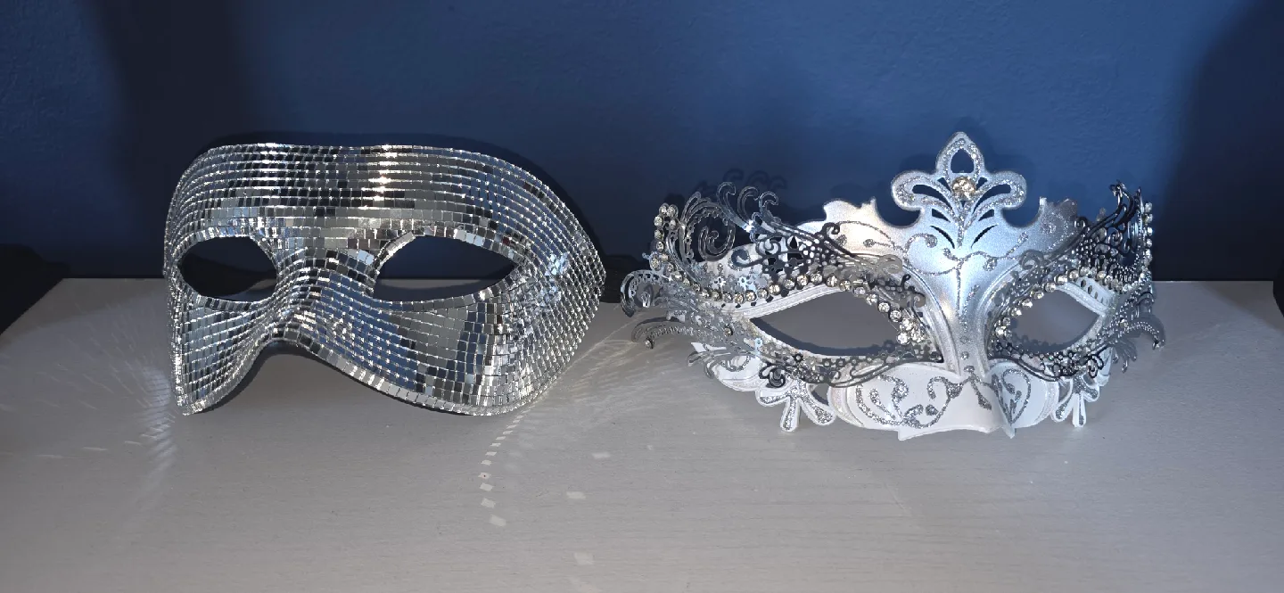 Couples Masquerade Masks - Silver image indicator(3)