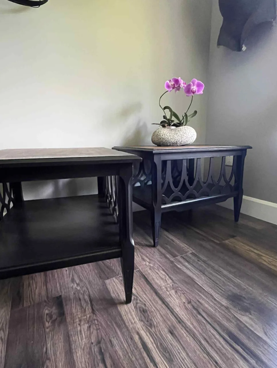 End Tables image indicator(3)