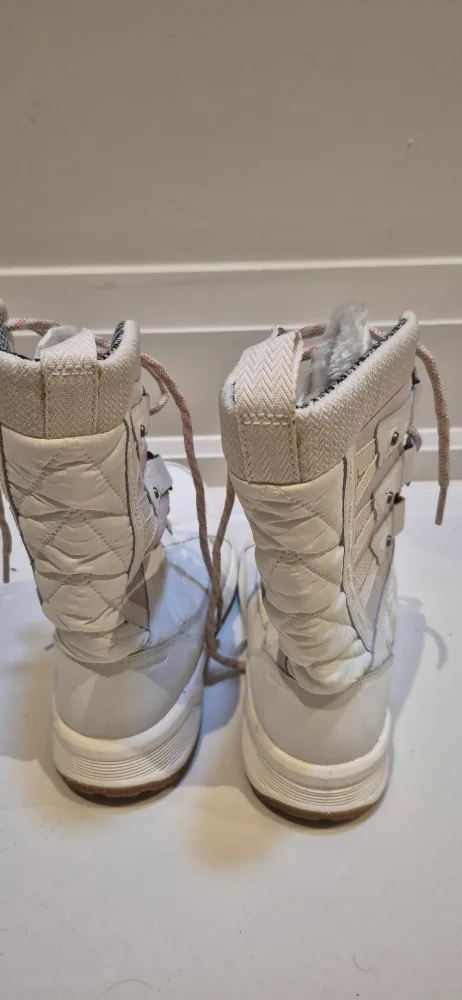 Columbia Women's Winter Boots - Size 5 image indicator(2)