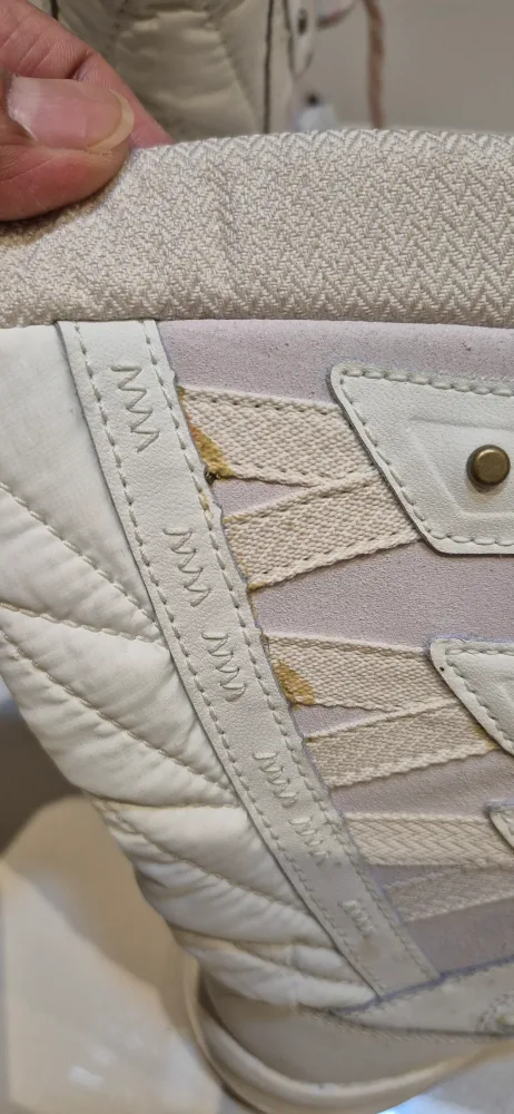 Columbia Women's Winter Boots - Size 5 image indicator(3)