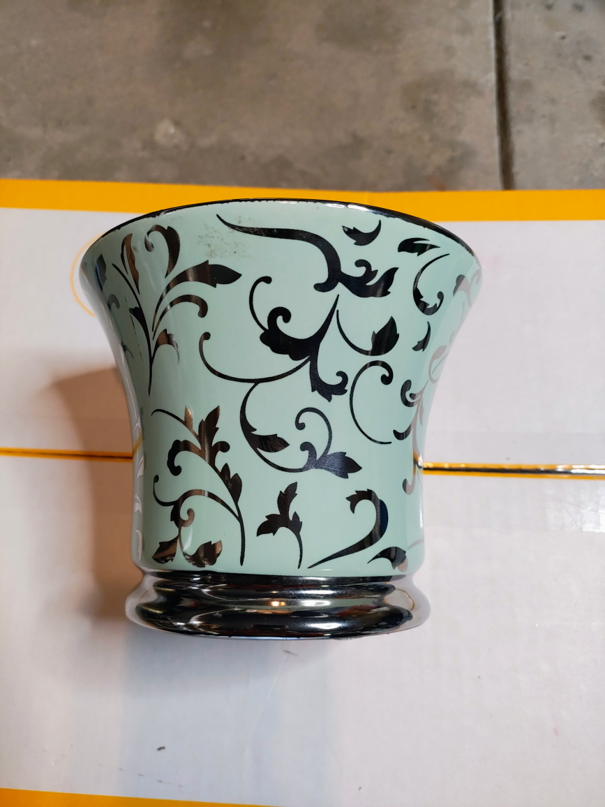 Floral Design Vase - photo 4