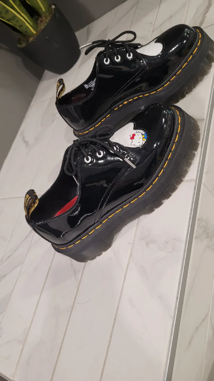 Dr. Martens x Hello Kitty Platform Shoes 6 image indicator(10)