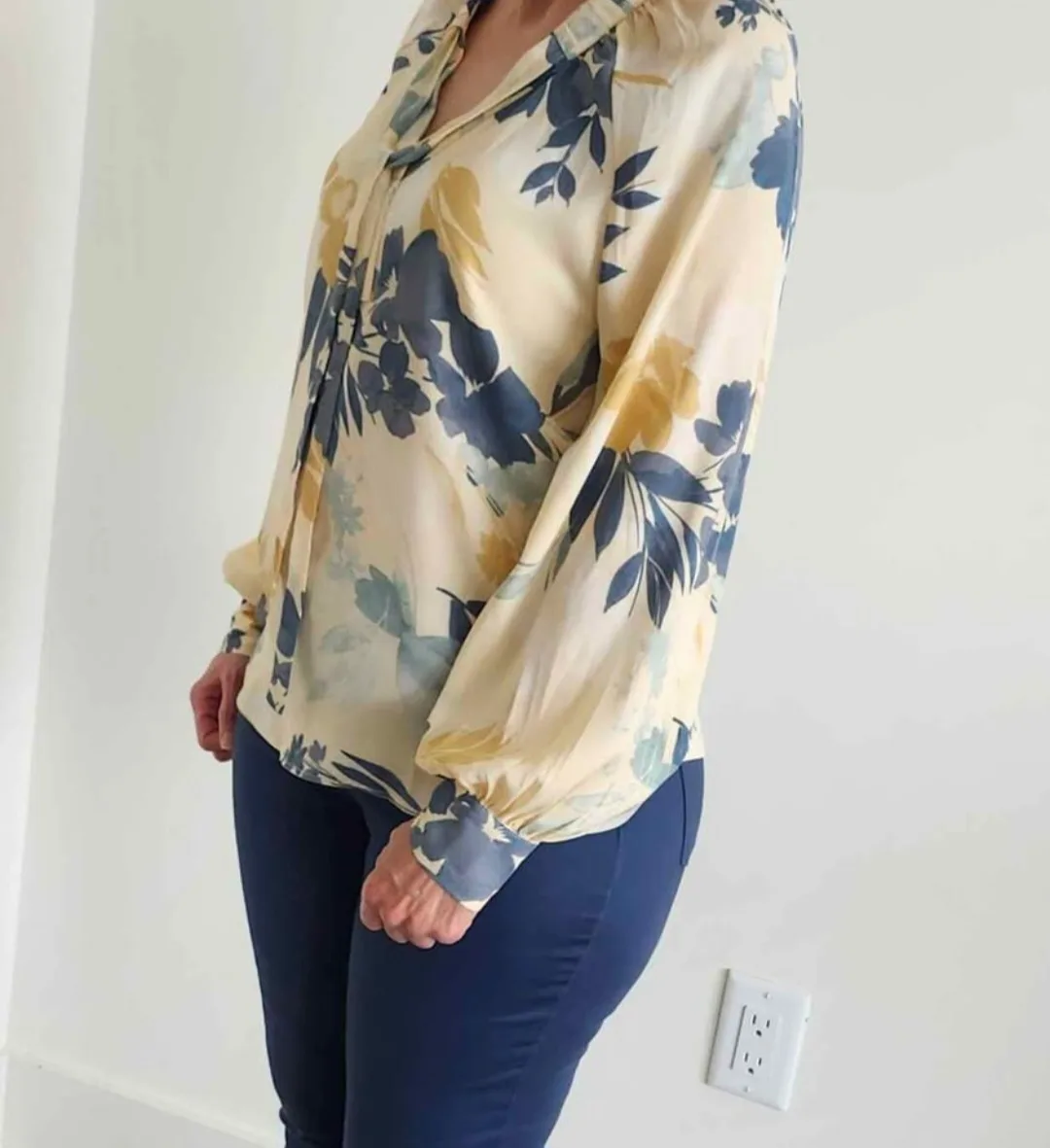 Floral Print Blouse ( RC &W) image indicator(2)