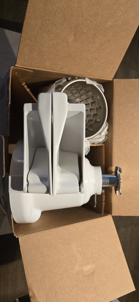 Kitchen Aid Slicer and Shredder Attachments New in Box - photo 3