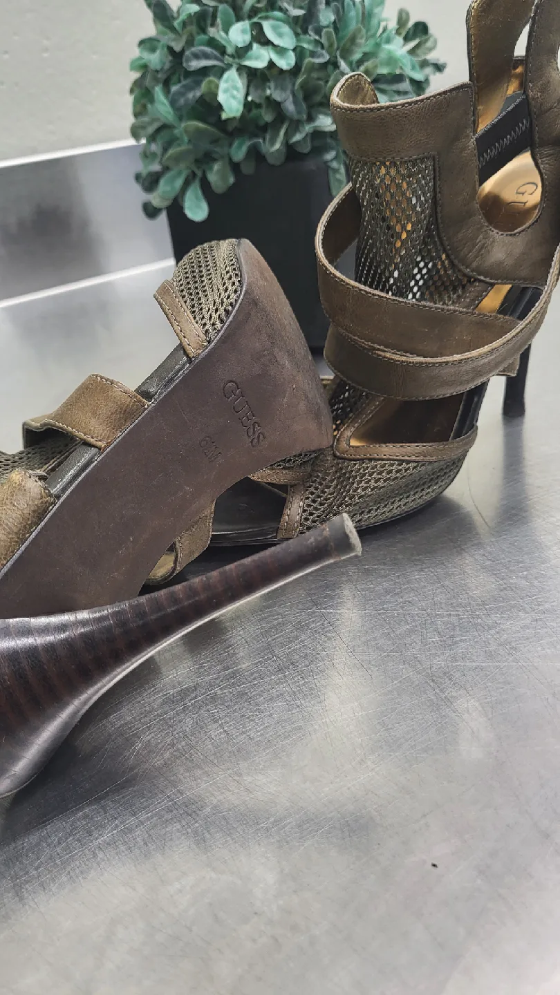 Guess Brown Heels, Size 8M image indicator(5)