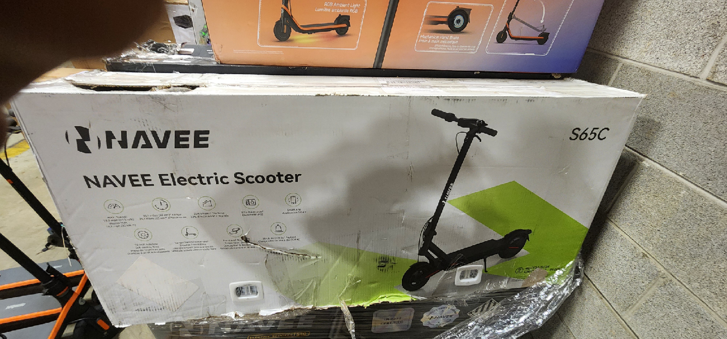 NAVEE S65C Electric Scooter - New in Box! - photo 3