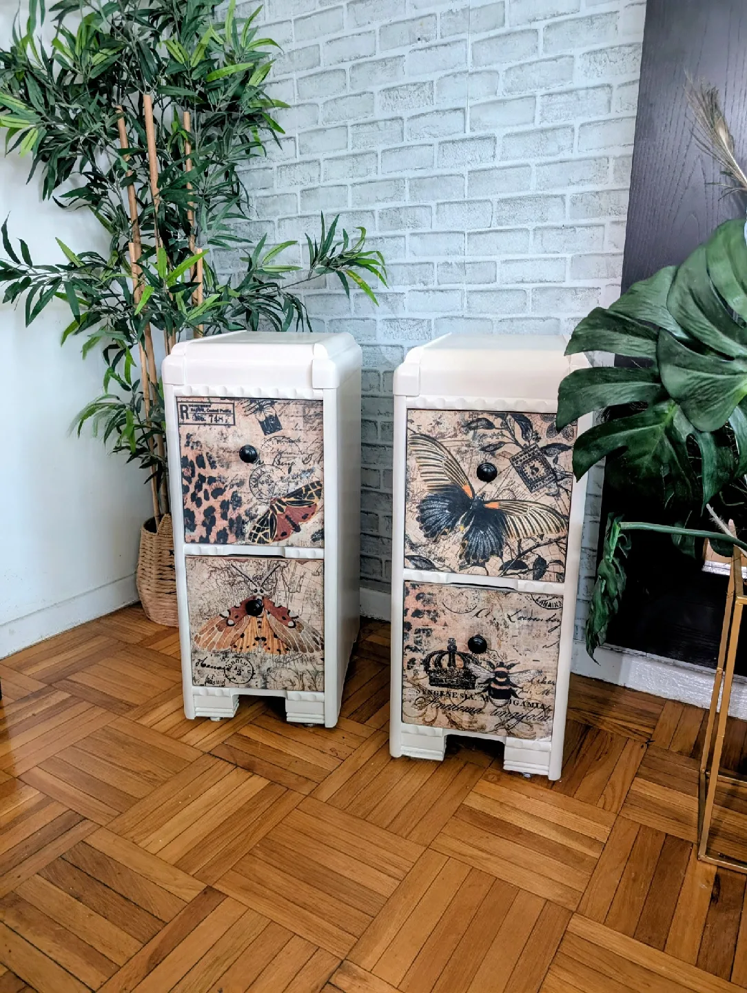 Nightstands - Art Deco 1930s image indicator(3)