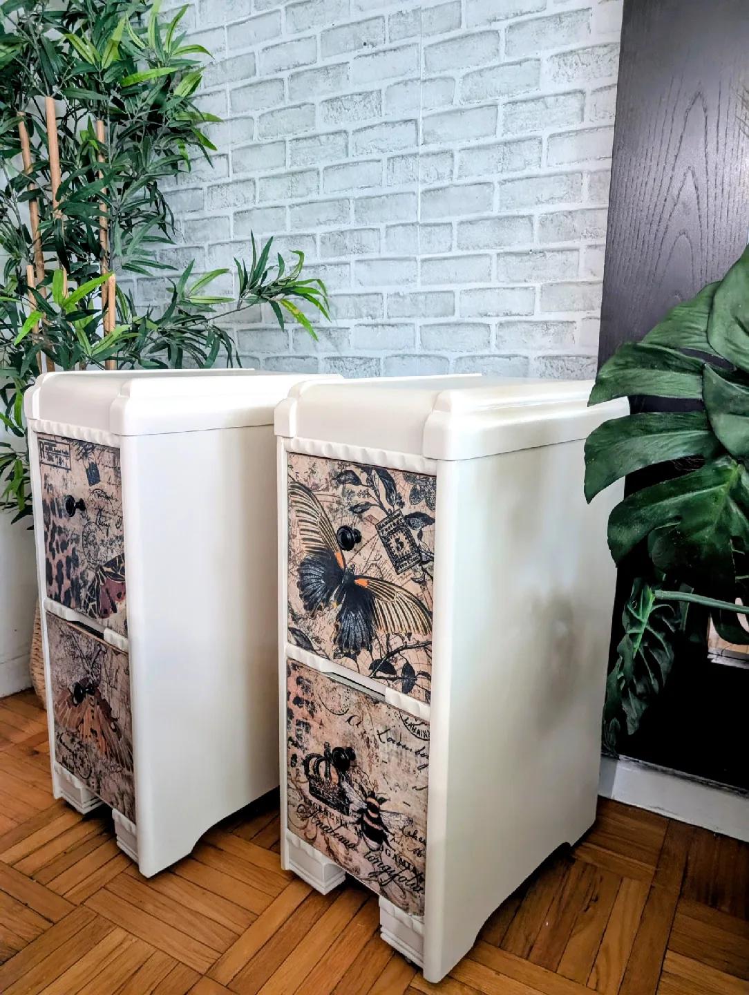 Nightstands - Art Deco 1930s image indicator(7)