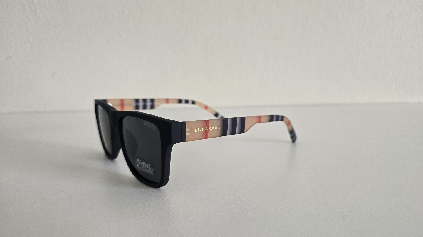 Burberry Sunglasses with Case - photo 2