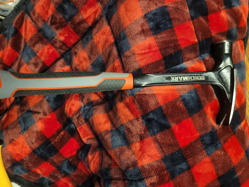 DeWalt 22oz Hammer & Benchmark Hammer image indicator(3)