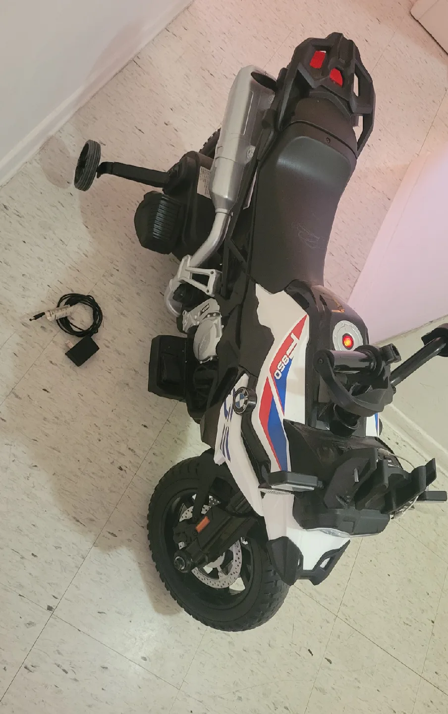 Kids Ride-On Motorcycle image indicator(4)