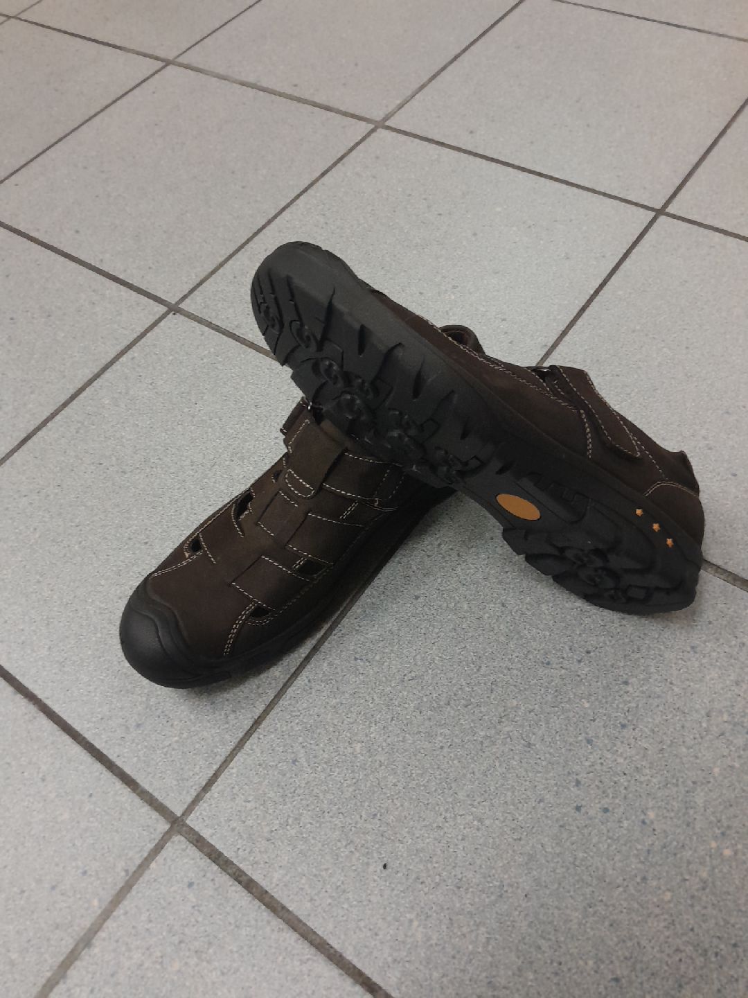 Brown Sandals Original G Ten Size 9