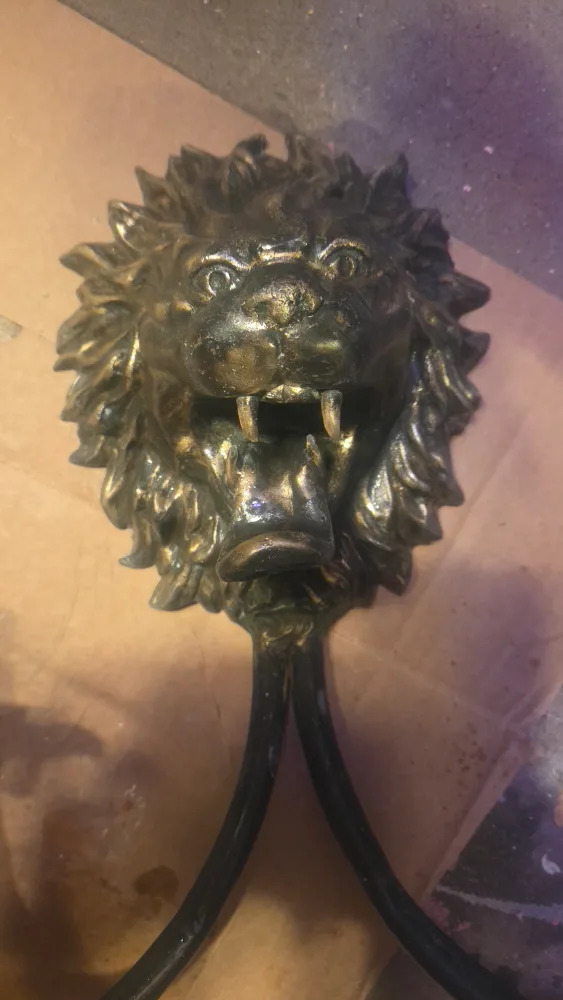 2 Unique 2 Light Cast Brass Lion's Head Wall Sconce image indicator(6)