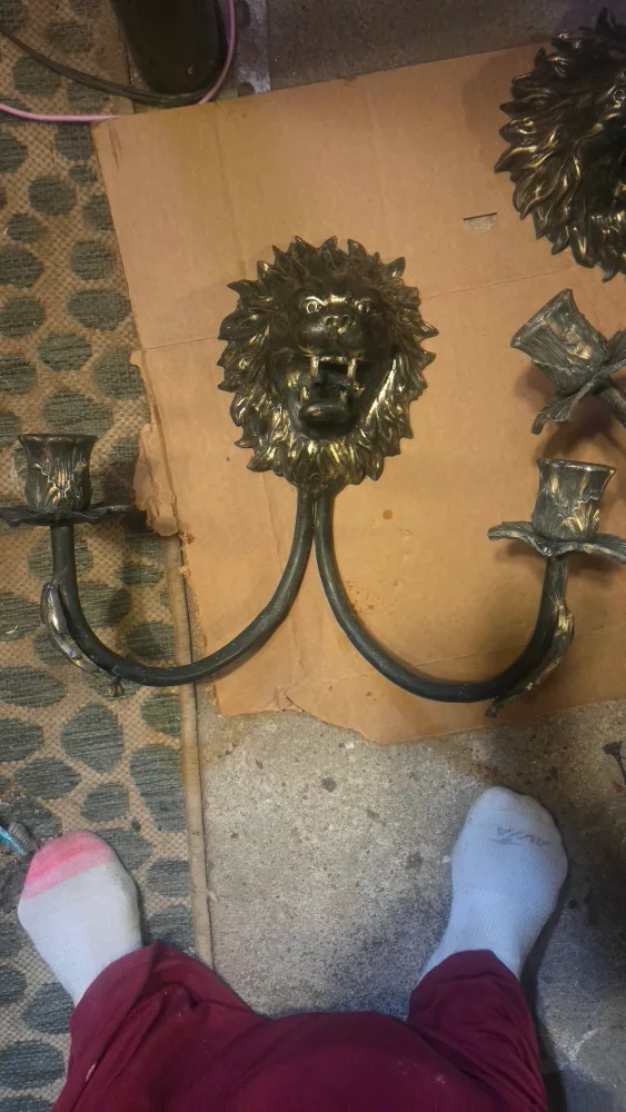 2 Unique 2 Light Cast Brass Lion's Head Wall Sconce image indicator(8)