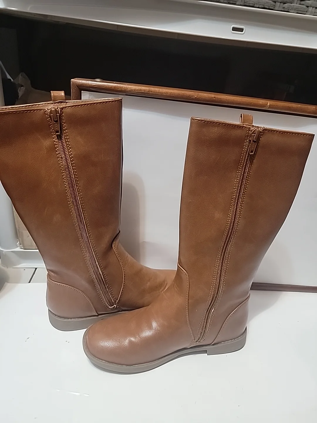 Brown Knee High Boots image indicator(3)