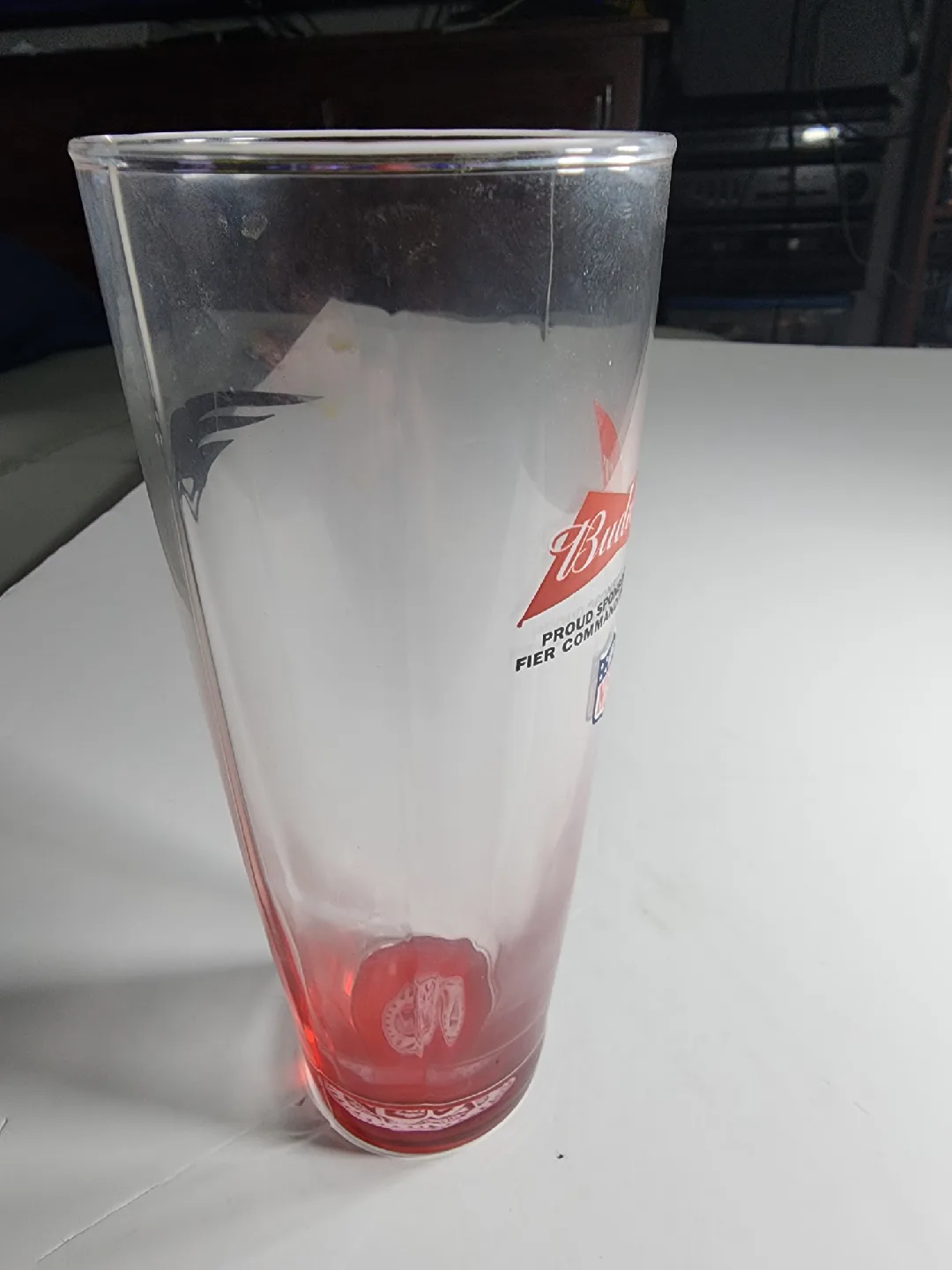 Budweiser NFL Patriots Pint Glass image indicator(7)