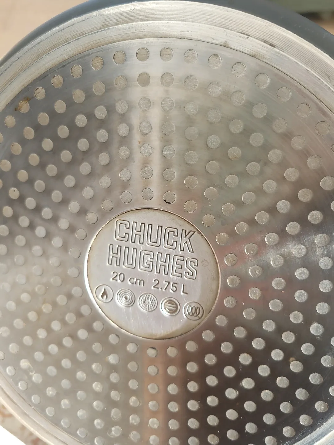 Chuck Hughes Cookware Set - Pots and Pans- Moving sale image indicator(10)