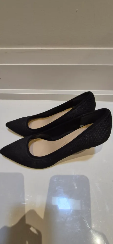 Alfani Step N Flex Black Heels image indicator(3)