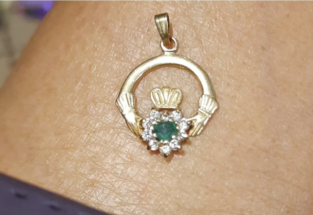 Authentic Solid 14k yellow gold Emerald Claddagh Pendant thumbnail