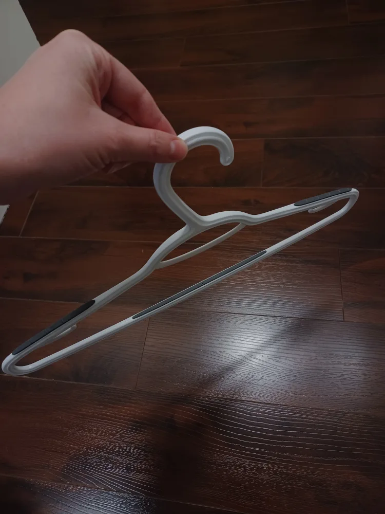 Clothes Hangers - Set of 10 image indicator(2)