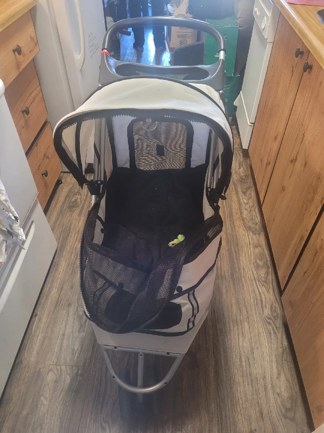 [Pending] Pet Gear Pet Stroller for Small Animals image indicator(2)