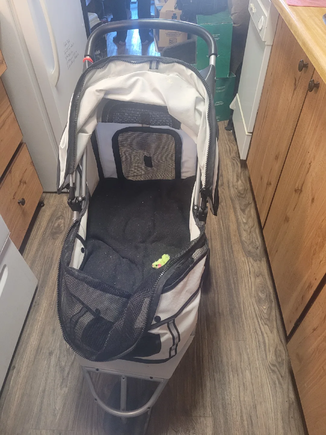 [Pending] Pet Gear Pet Stroller for Small Animals image indicator(3)