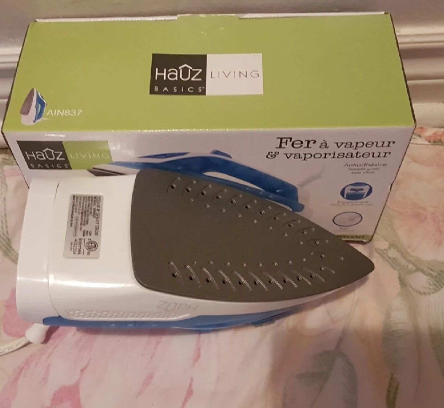 Hauz Living Basics Iron - New in Box - photo 2