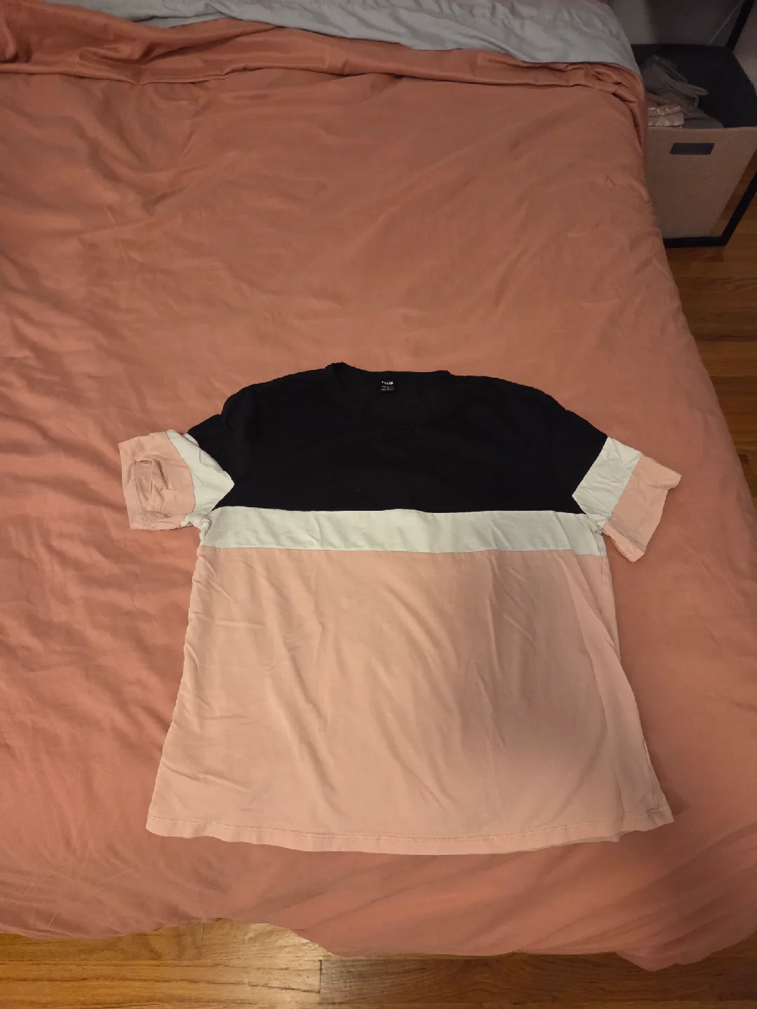 SHEIN Color Block Tee - Size M thumbnail