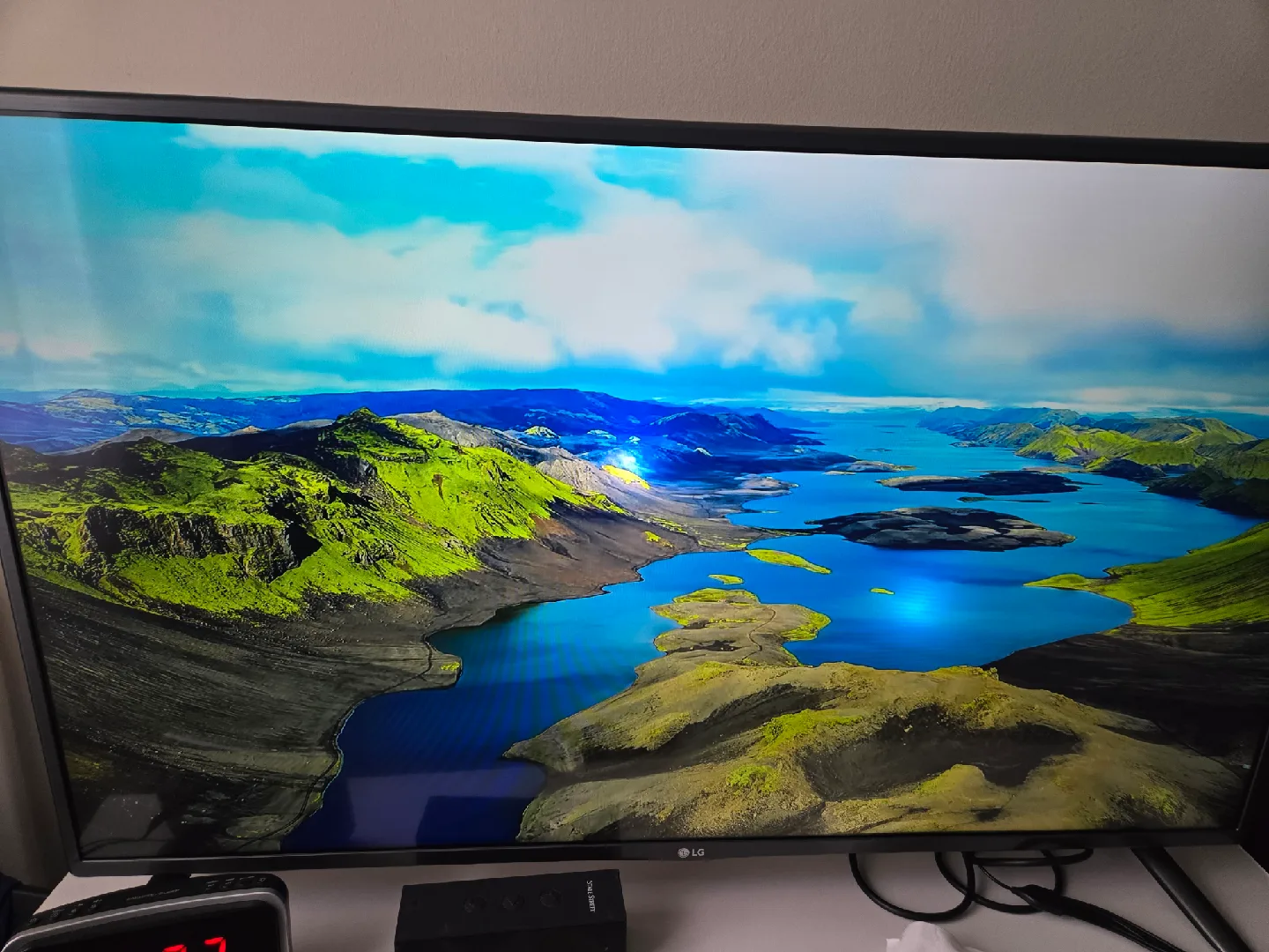 TV LG 42 inch + Fire Stick 4K