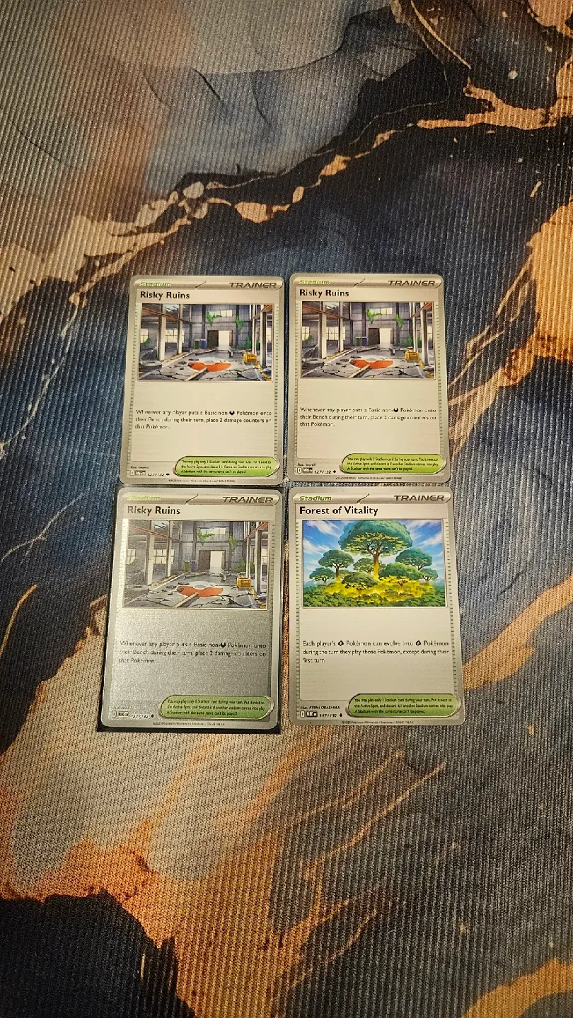 Pokémon Trading Cards image indicator(2)