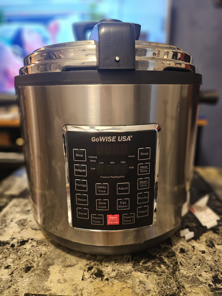 GoWise USA Pressure Cooker - Like New!