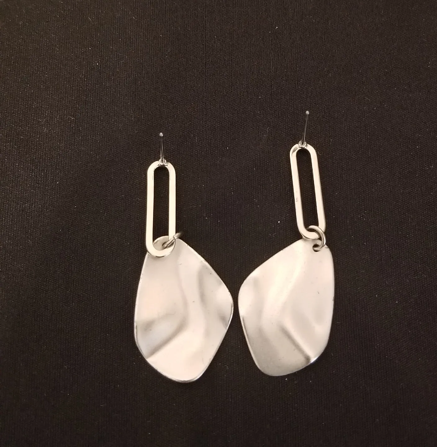 Reitman's Bracelet,Silver Long Chain & Earrings image indicator(7)