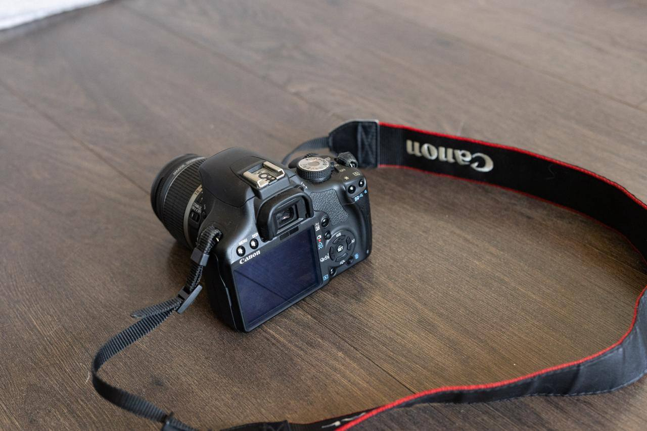 Canon EOS 500D + Canon EF-S 18-55mm f/3.5-5.6 IS kit lens.