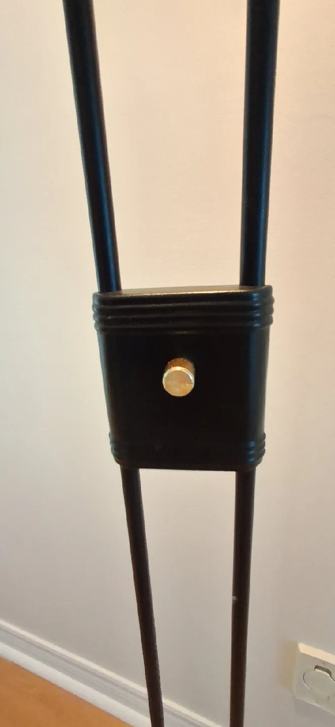 Black Floor Lamp image indicator(4)