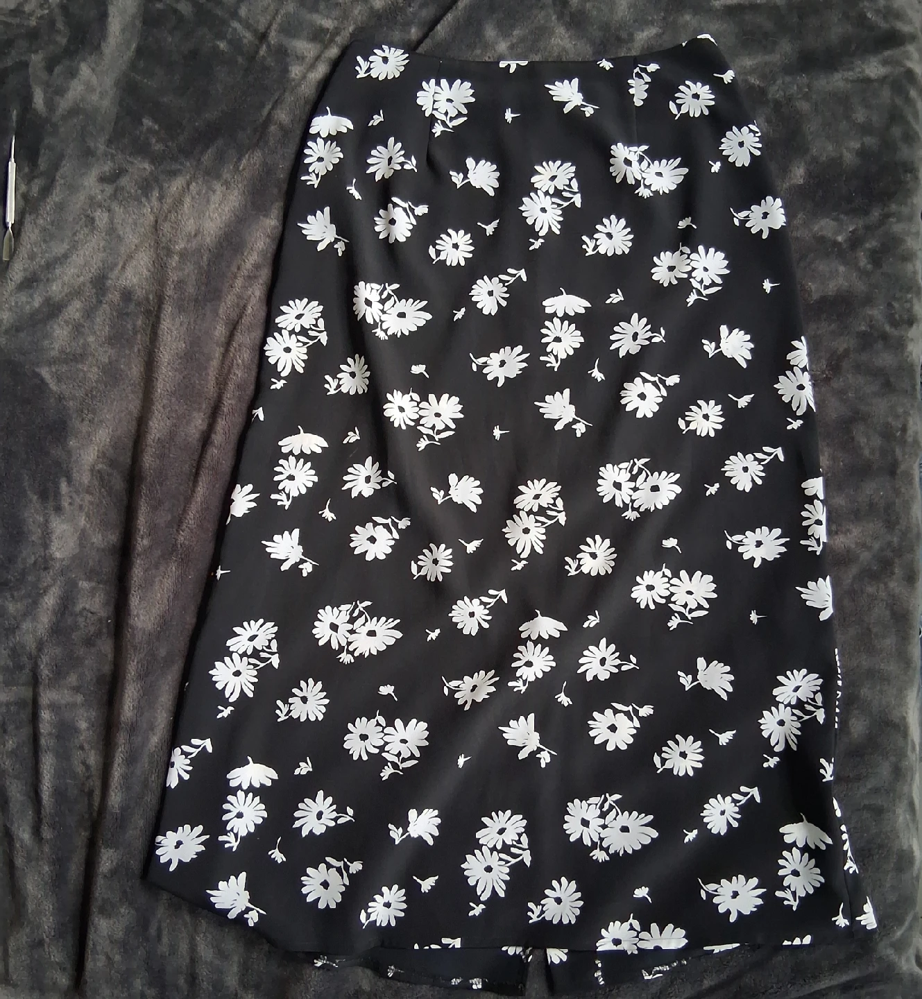 floral midi skirt