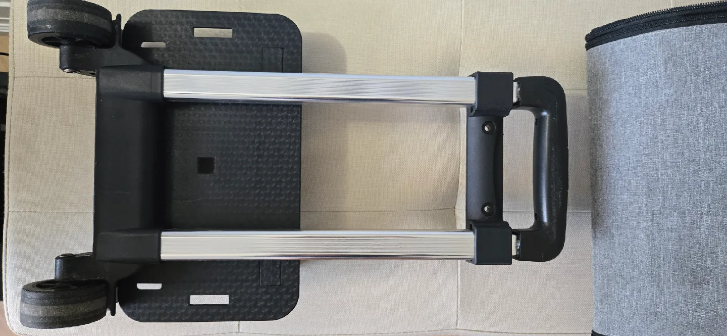 Akinerri Pet Carrier Backpack with Wheels - Grey image indicator(8)