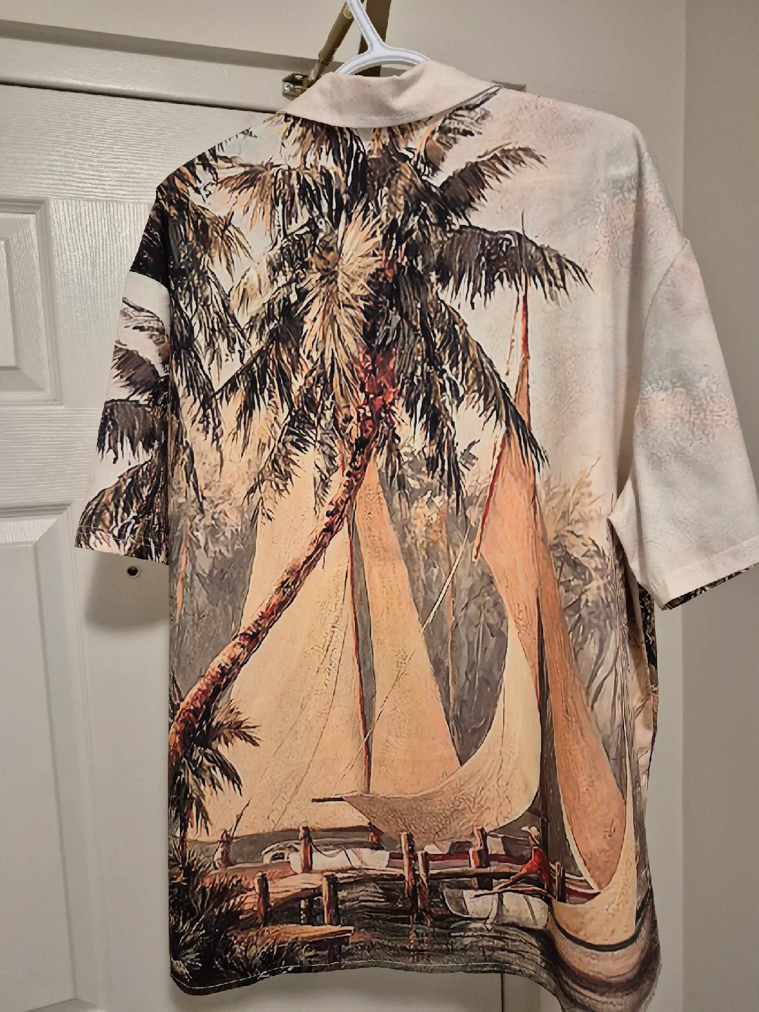 1XL Polyester Shirt with Sailboat Design image indicator(5)