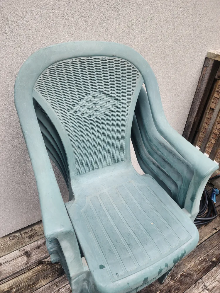 MOVE OUT SALE - Stackable Green Plastic Patio Chairs - Set of 5 image indicator(3)