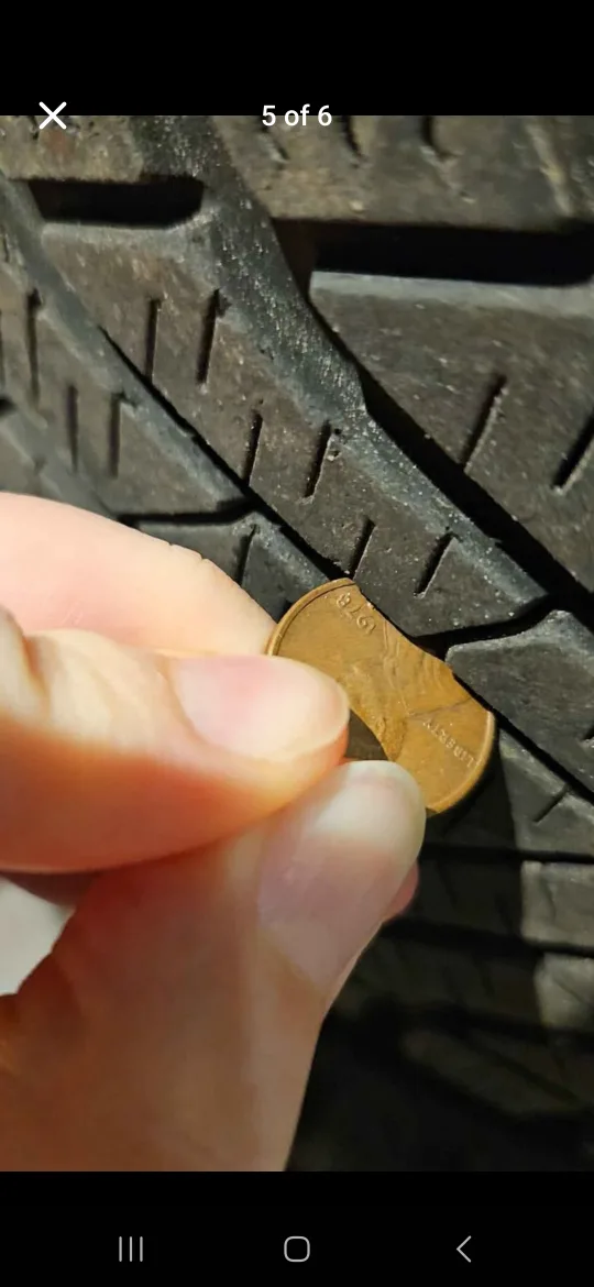 Nissan ALLOY Rims with Winter Tires 205/55R17 image indicator(5)