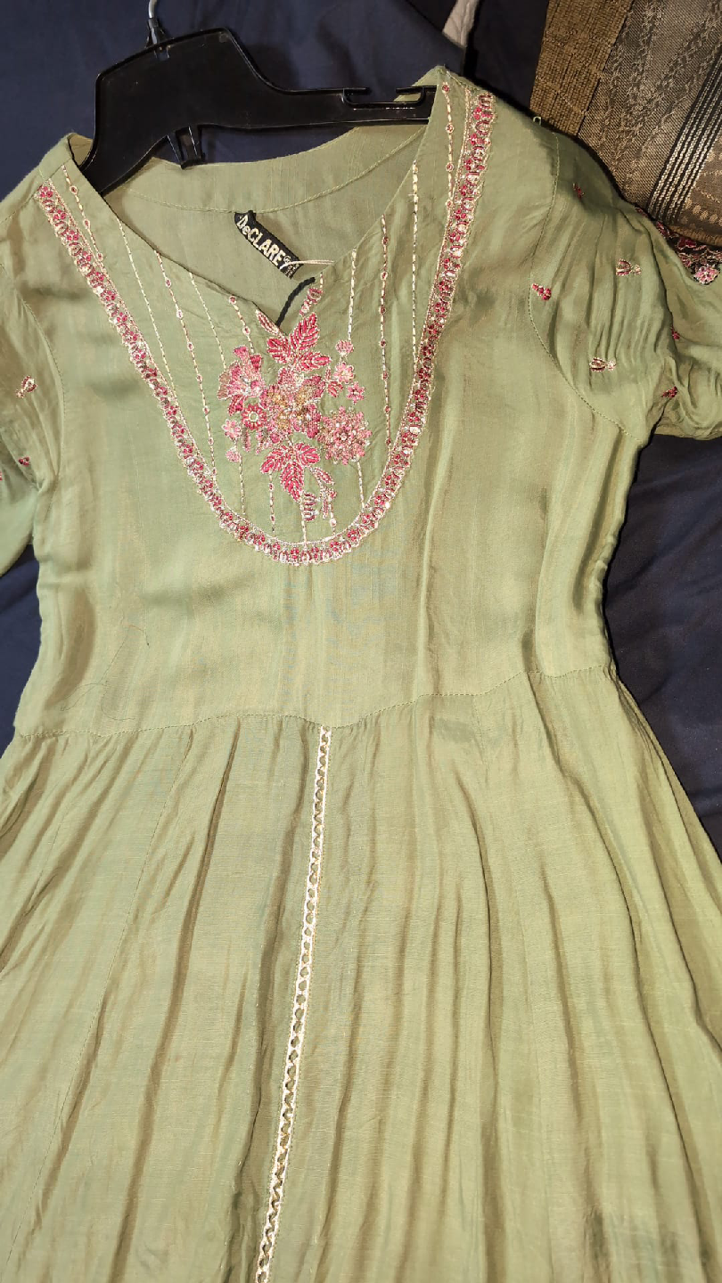De Clare Green Embroidered Dress - photo 3