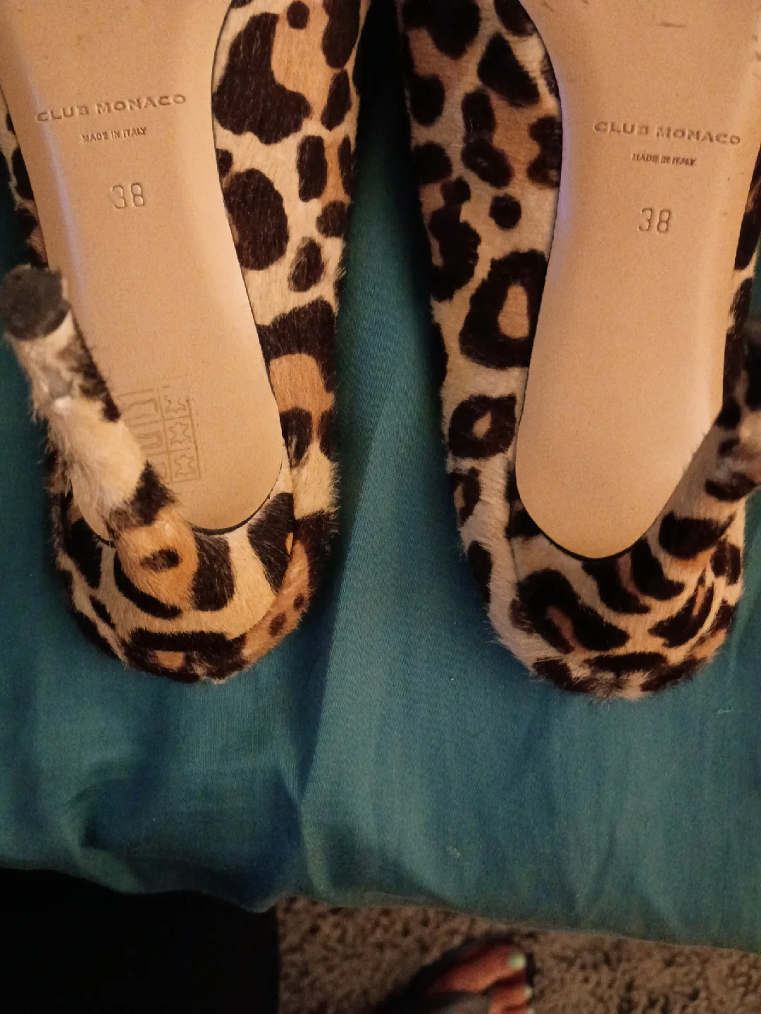 Club Monaco Leopard Print Heels - Size 8 image indicator(2)