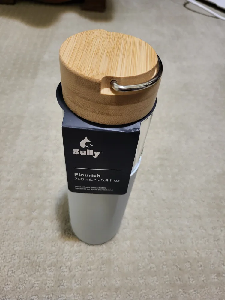 Sully Flourish Glass Bottle - 750 mL thumbnail