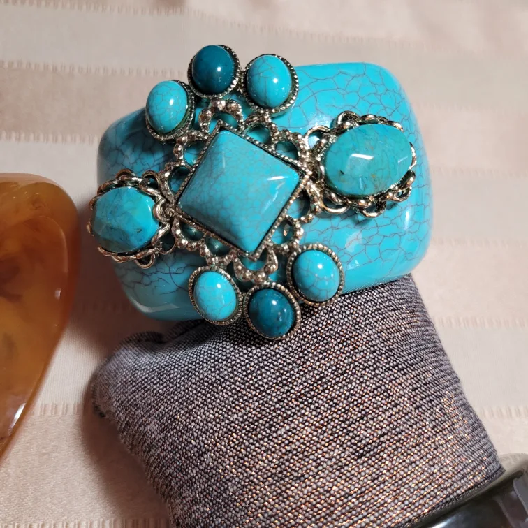 Lot of 4 Beautiful Vintage Bracelets selling g all 4 together image indicator(2)