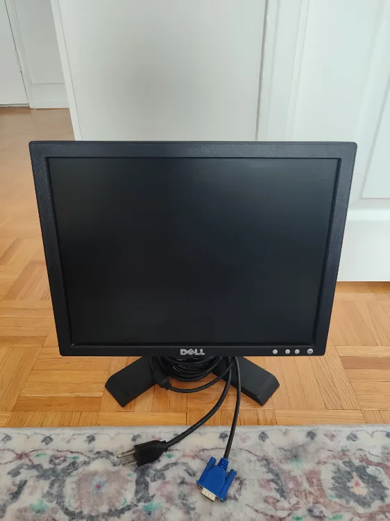 Dell E157FPC 15 inch LCD Monitor