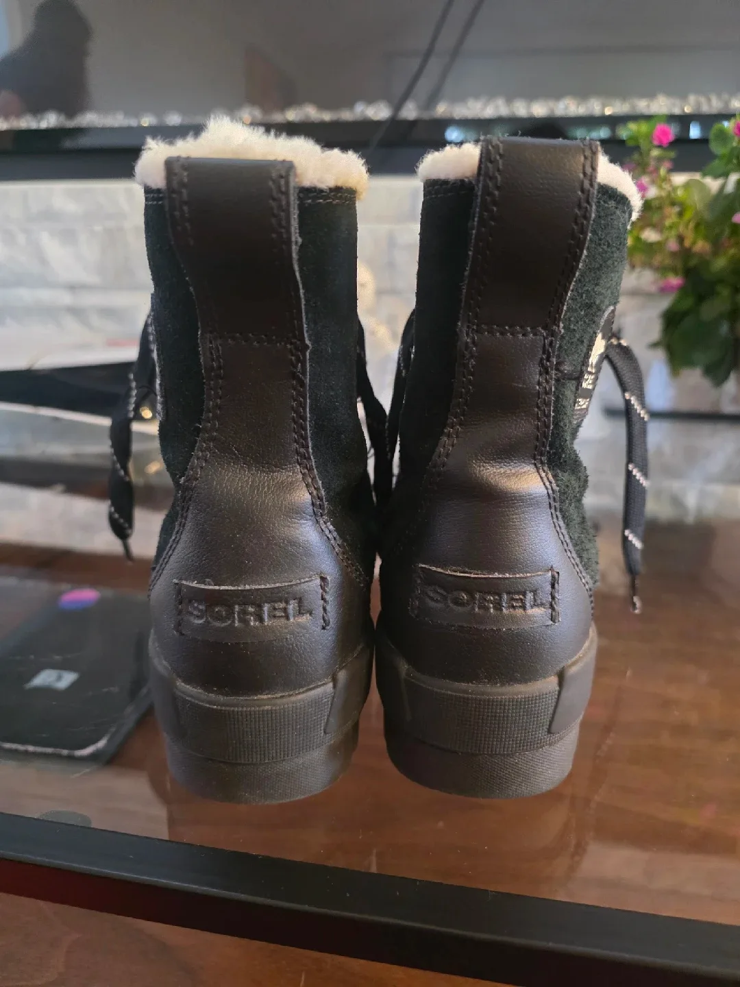 Sorel Waterproof Black Boots - Women's Size 7.5 image indicator(2)