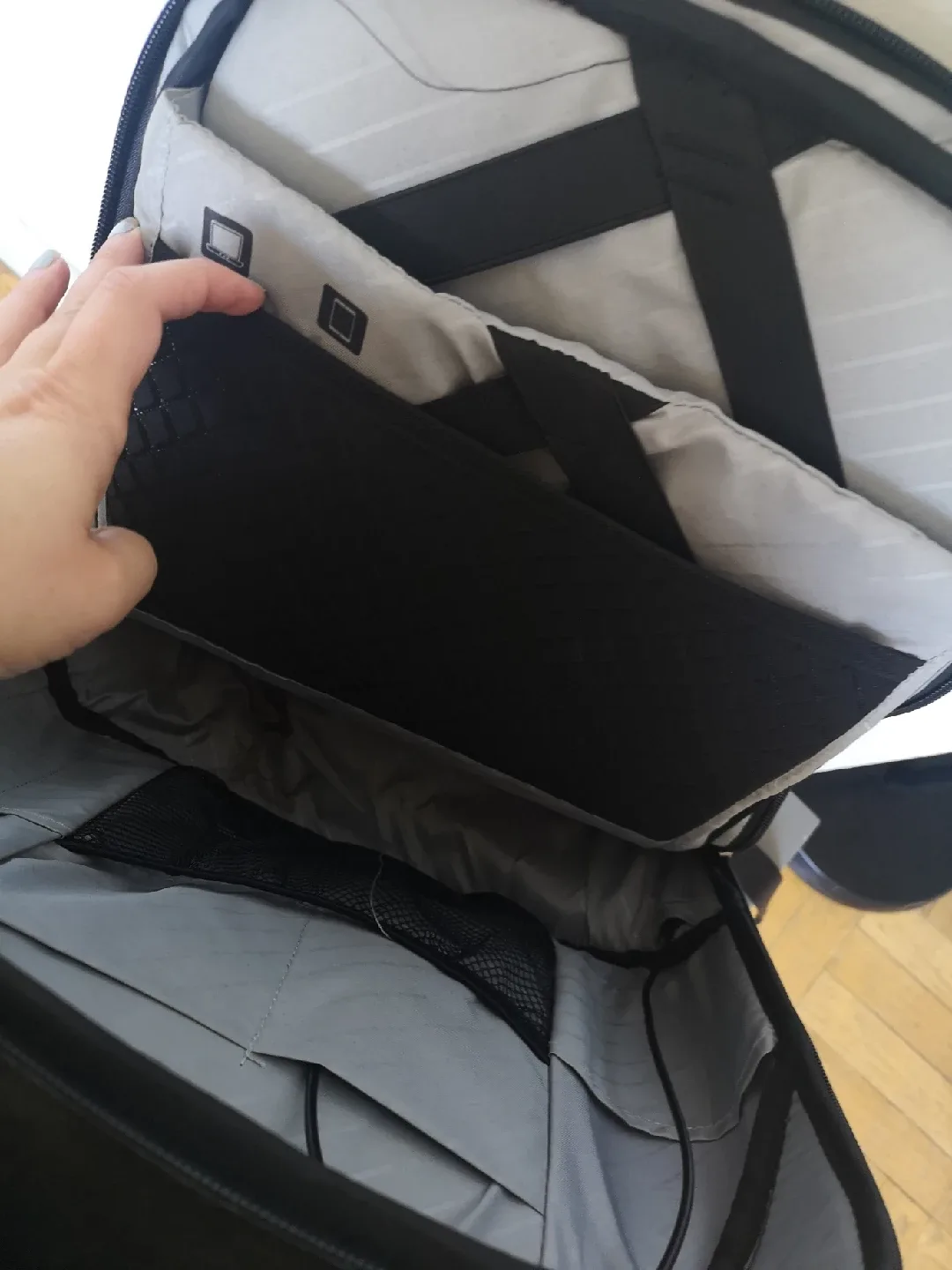 Arctic Hunter Backpack image indicator(10)