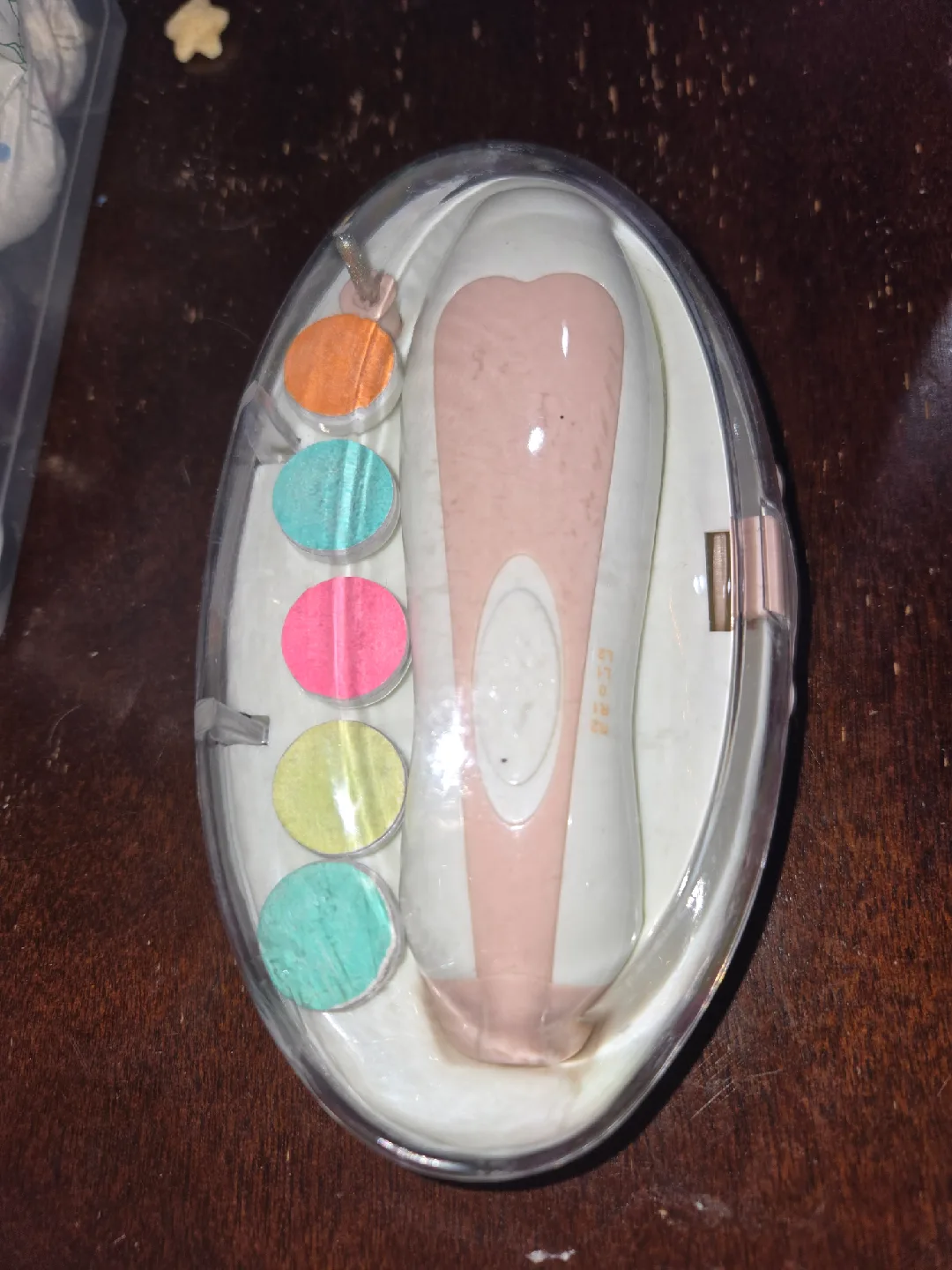 $5 Baby Nail Trimmer with Multiple Pads thumbnail