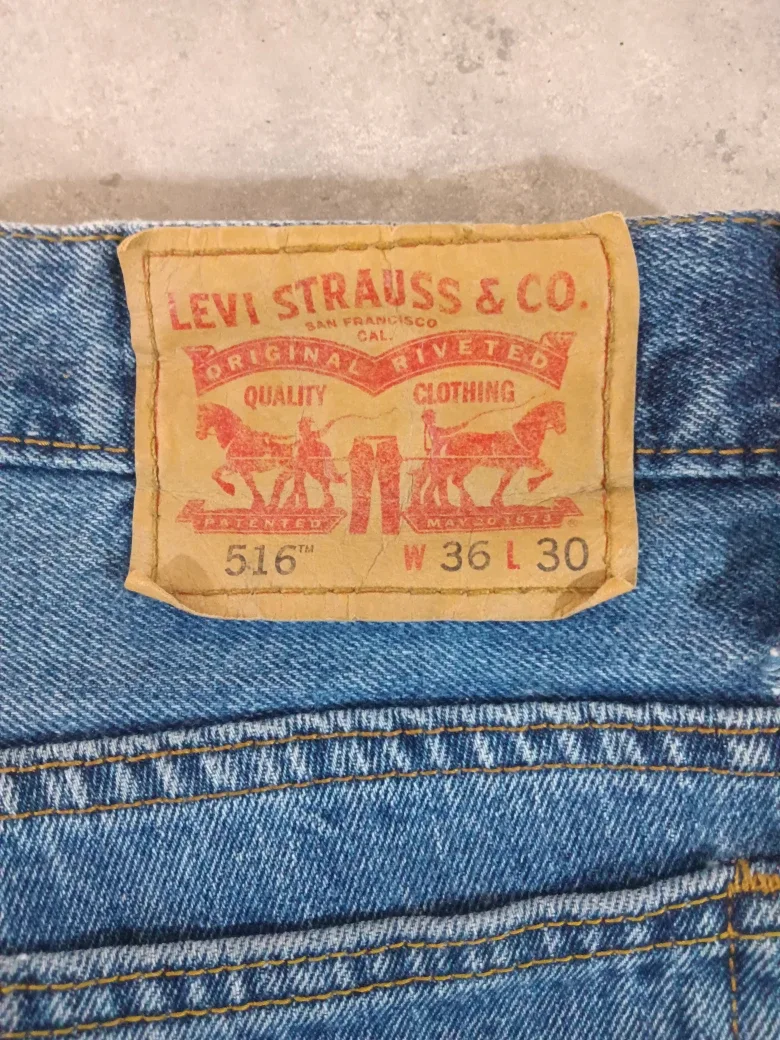 Levi's 516 Jeans W36 L30 image indicator(3)