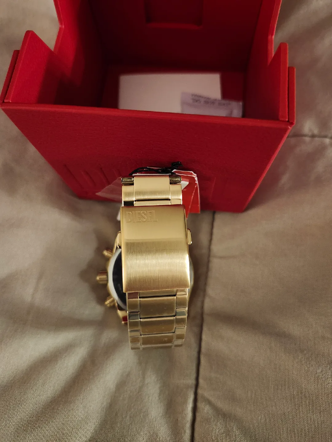 DIESEL - MEN'S NEW WITH TAGS - Gold tone chronograph watch image indicator(6)