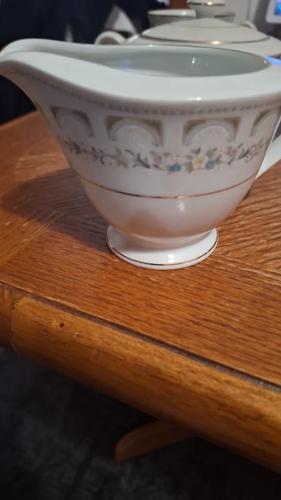 Fine China set. 8 piece of each.  for sale pickup Only. thumbnail